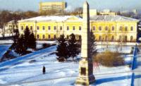 Демидовская площадь. Обелиск в честь 100-летия горного производства на Алтае Демидовская площадь. Обелиск в честь 100-летия горного производства на Алтае